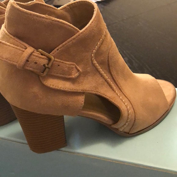 Faux Swede Shoes - Picture 2 of 3